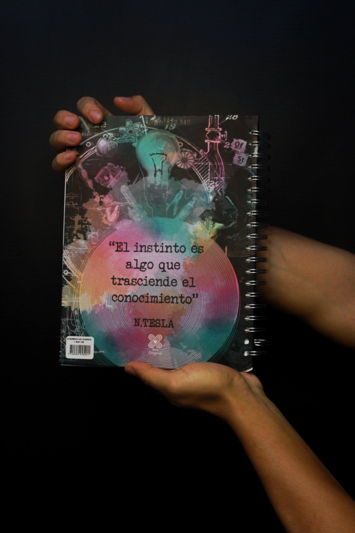 Cuaderno Tesla (Tamaño Estándar)