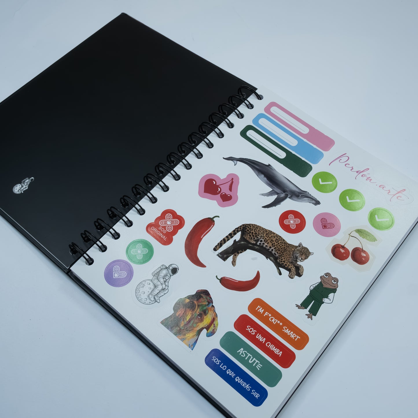 Cuaderno Negro Basic (Tamaño Estándar)