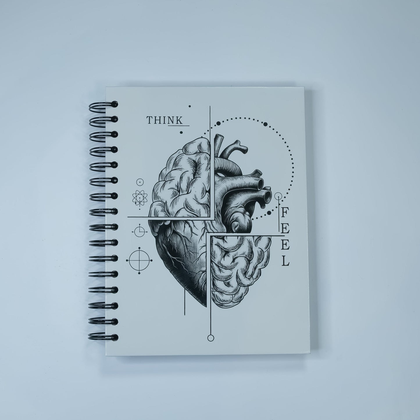 Cuaderno Think and Feel Blanco SOS Original 2026 - Vista frontal pasta dura